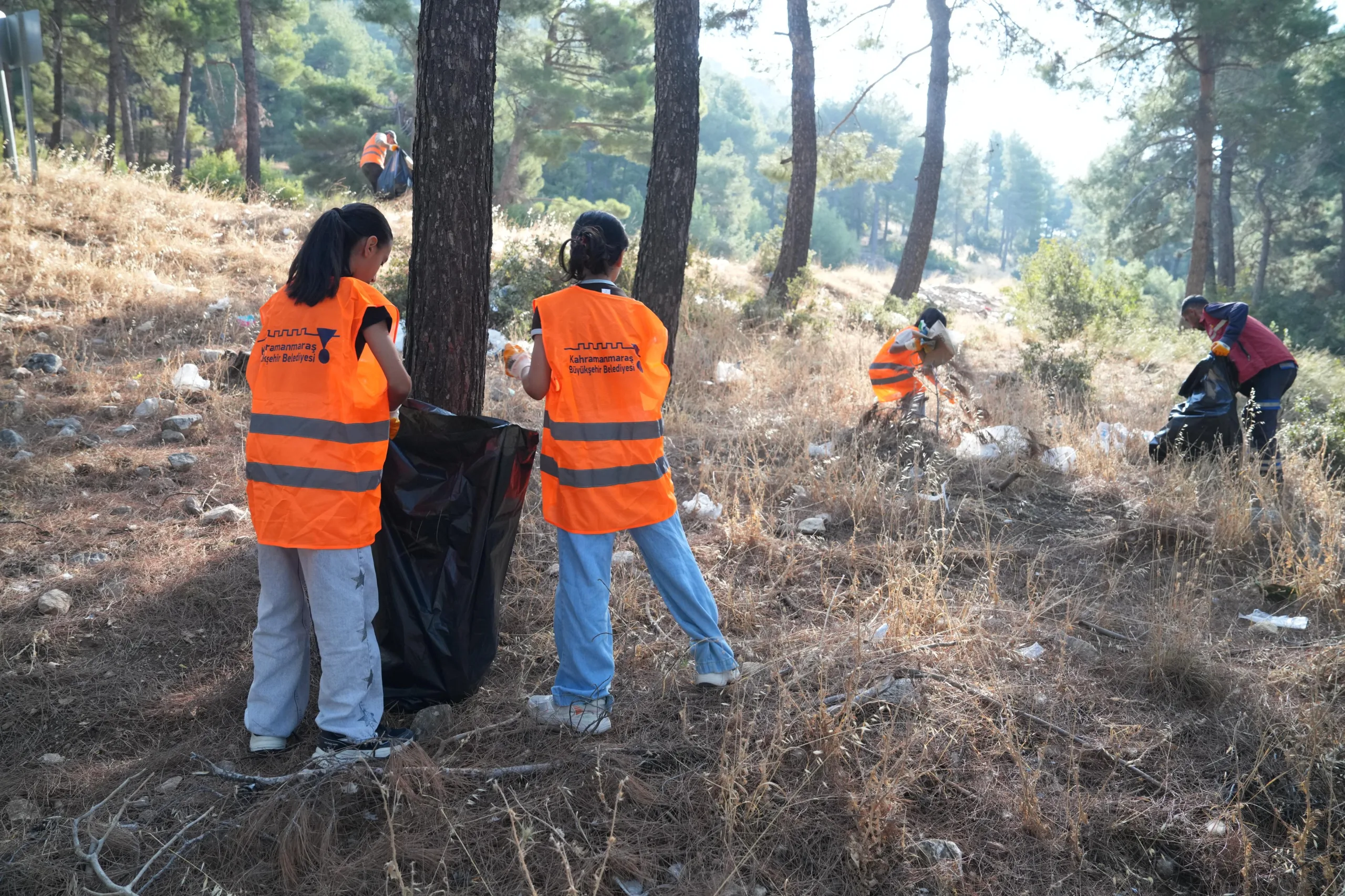 Büyükşehir ve çevre gönüllüleri doğa i̇çin el ele verdi!
