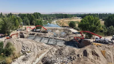 Kahramanmaraş Büyükşehir Belediyesi, Elbistan ilçesine bağlı Geçit Mahallesi’nde yarım asırdır