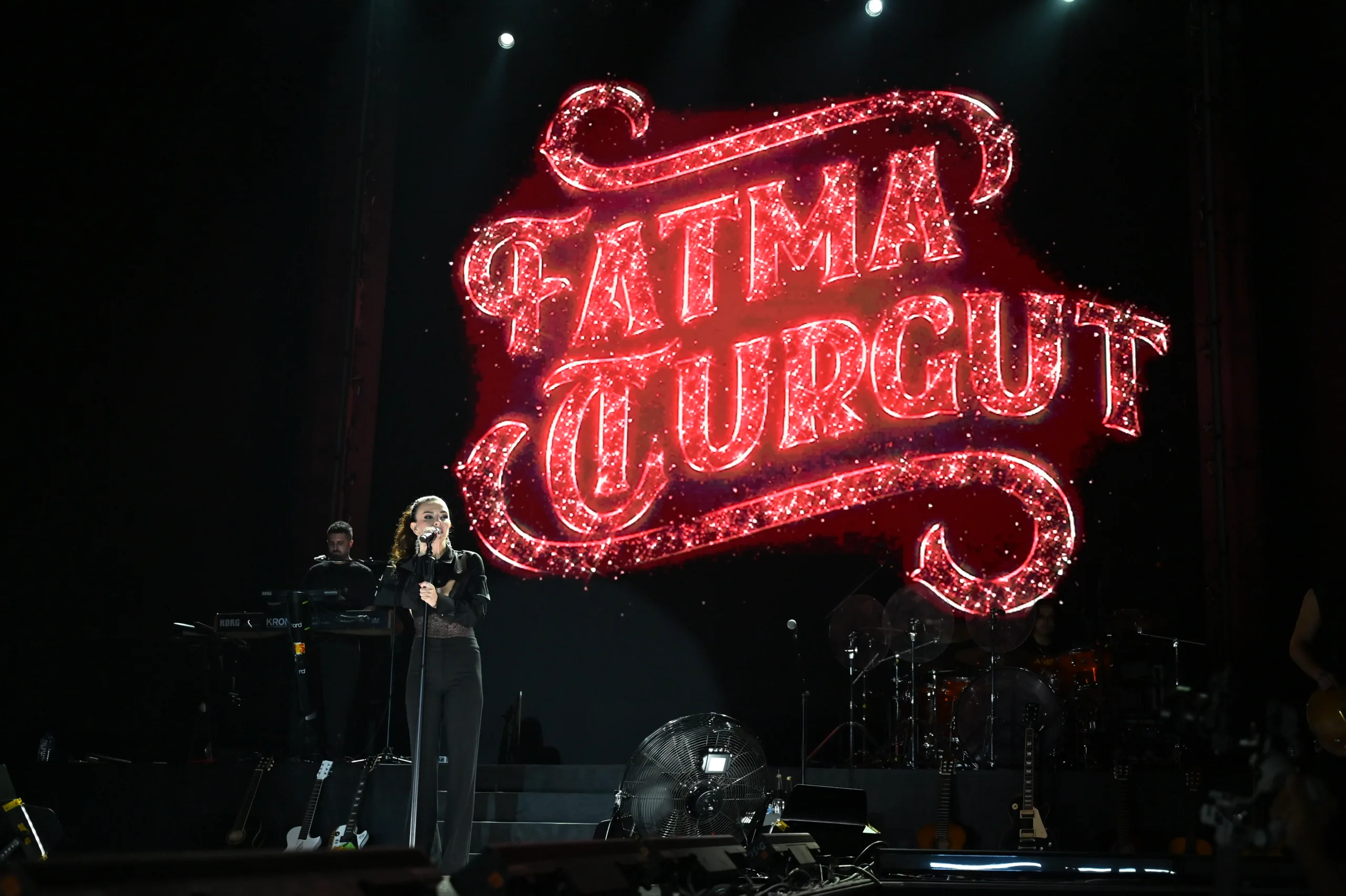 Kültür Yolu Festivali’nin 6. Gününde Rock Müziğin Güçlü Sesi Sahnedeydi