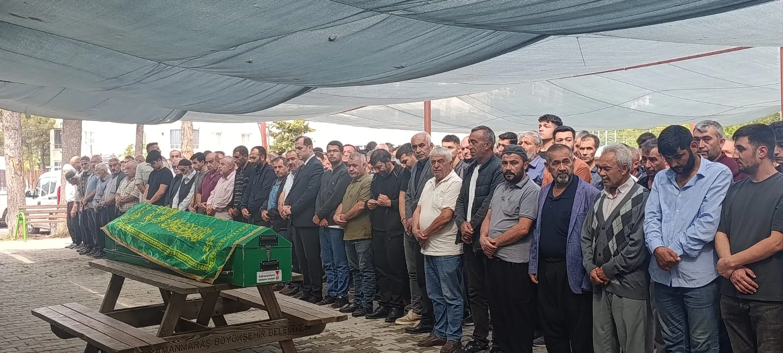 Andırın’da gözyaşları sel oldu: genç emre’ye son vazife!