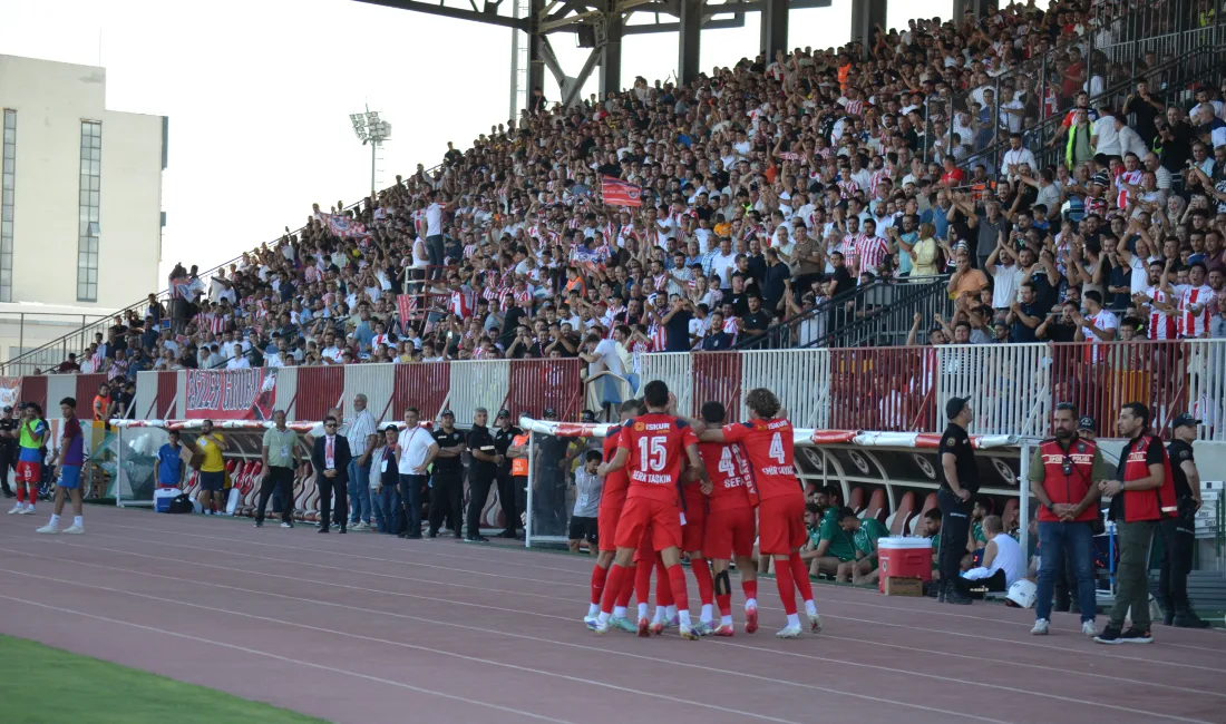 Kahramanmaraş İstiklalspor, kendi sahasında öne geçtiği karşılaşmada sonunu getiremedi. 10