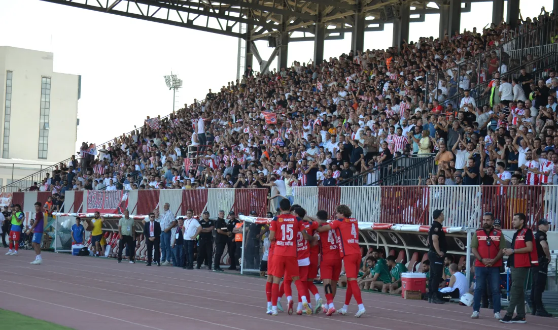 Kahramanmaraş İstiklalspor, kendi evinde Serikspor’u konuk edecek. İstiklalspor’da tek hedef