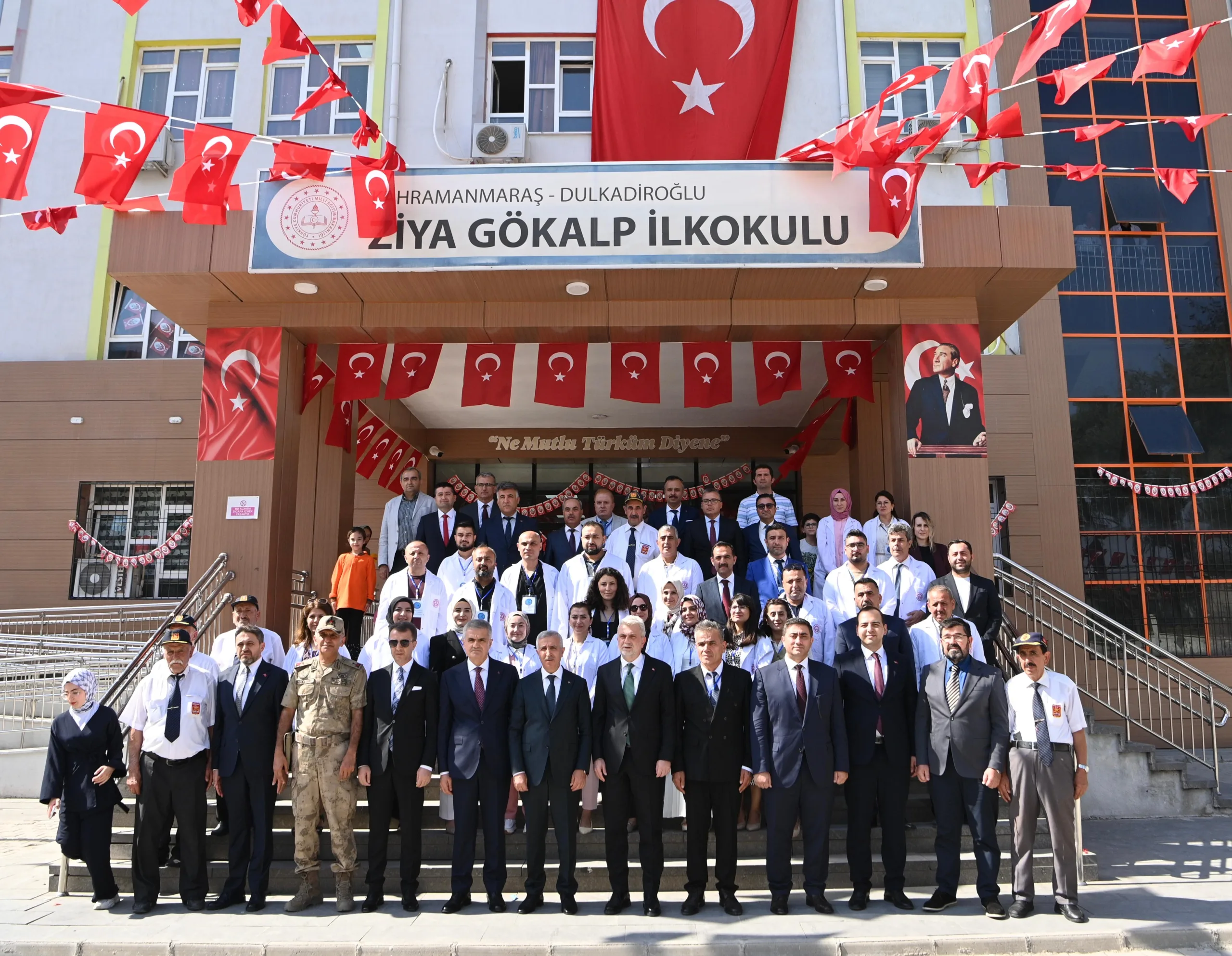 Kahramanmaraş Büyükşehir Belediye Başkanı Fırat Görgel, Dulkadiroğlu Ziya Gökalp İlkokulu’nda