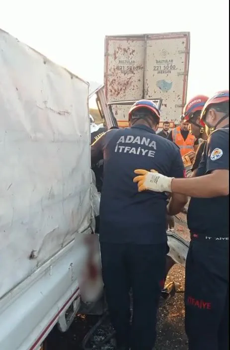 Otoyol’da dehşet kaza: 2 ölü! Otoyol’da dehşet kaza: 2 ölü!
