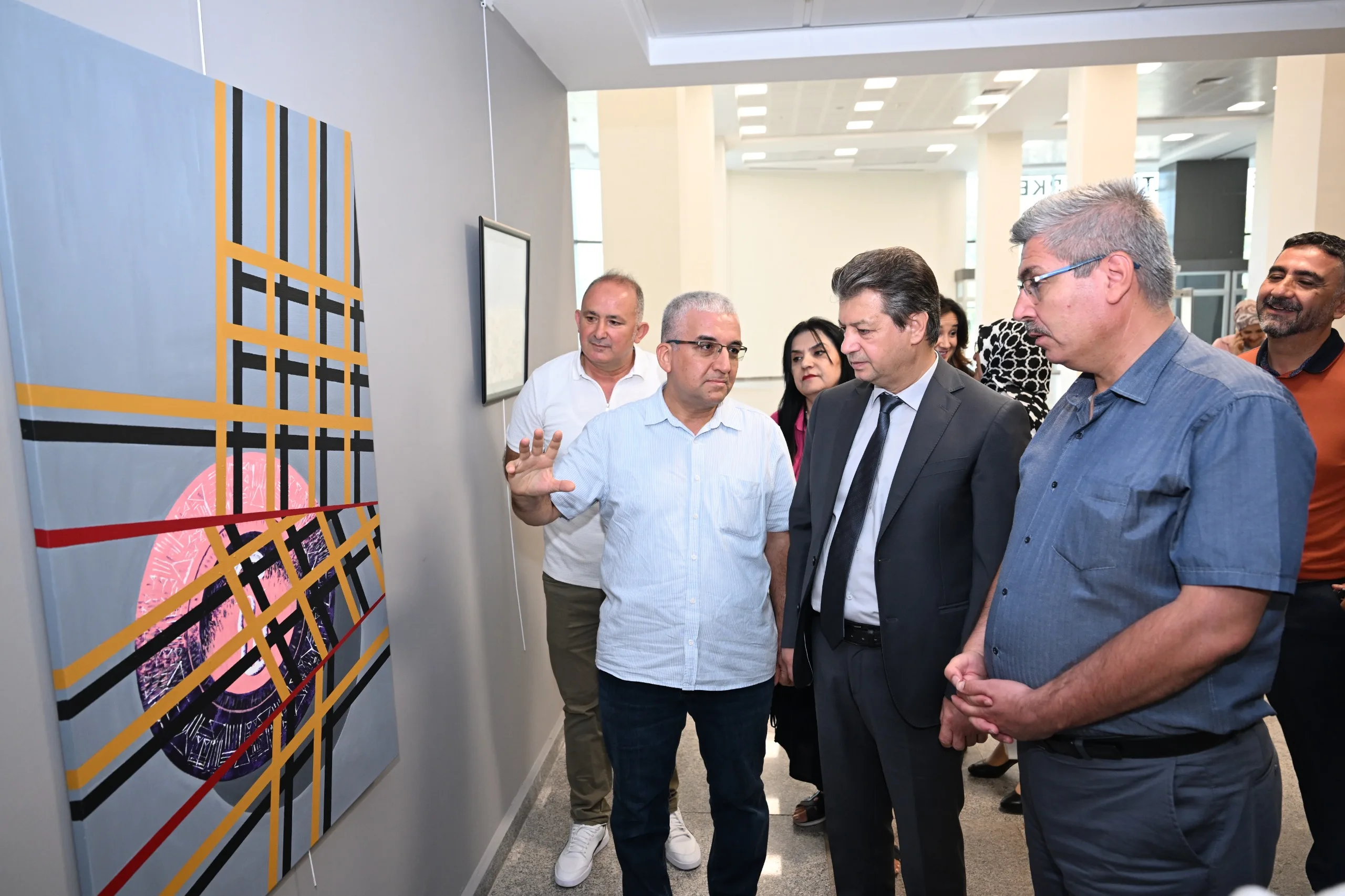 Ksü akademisyenlerinden sanat şöleni: kahramanmaraş kültür yolu sergisi açıldı!