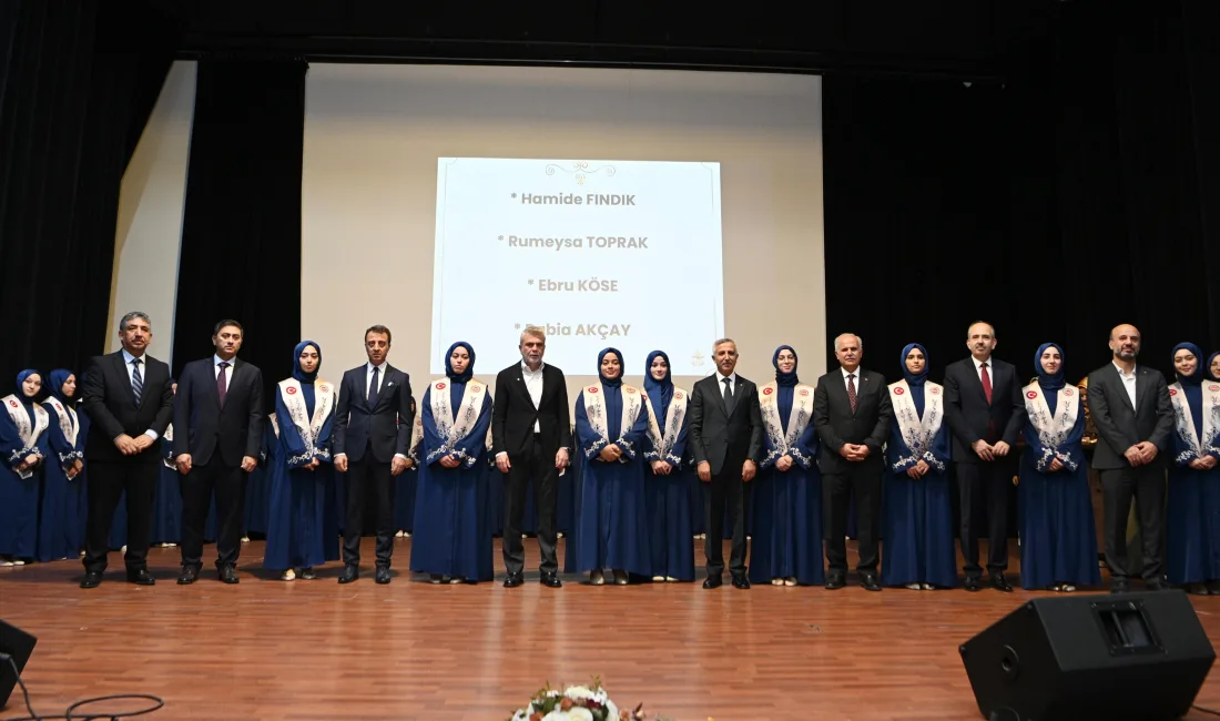 Kahramanmaraş Büyükşehir Belediye Başkanı Fırat Görgel, 15 Temmuz Şehitler İmam