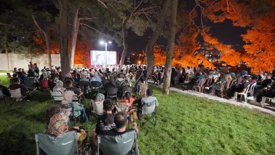 Kahramanmaraş Büyükşehir Belediyesi, restorasyonu tamamlanan Tarihi Kahramanmaraş Kalesi’nde düzenlediği açık