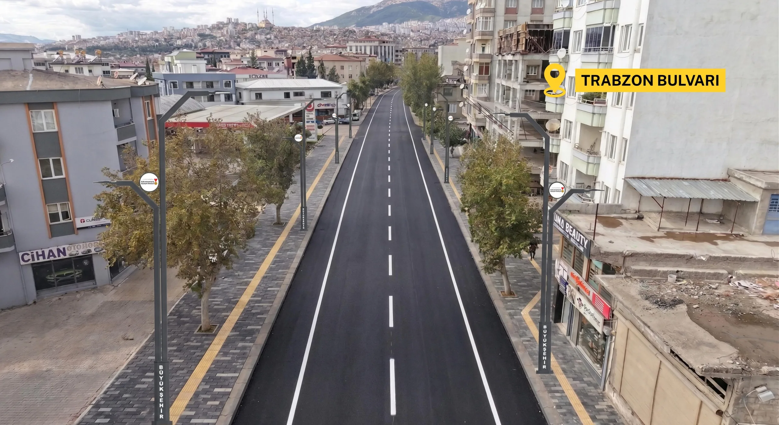 Kahramanmaraş Büyükşehir Belediyesi, şehrin kalbi olarak nitelendirilen Trabzon Bulvarı’nda üstyapı