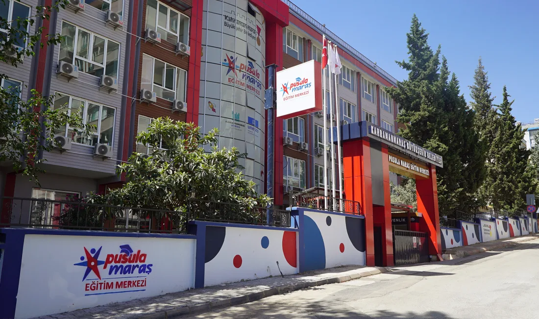 Kahramanmaraş Büyükşehir Belediyesi, LGS ve YKS'ye hazırlanan öğrencilere ücretsiz hazırlık
