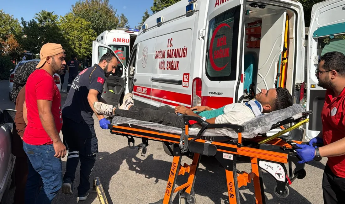 Seyir halindeyken kontrolden çıkan işçi servisi devrildi. Feci kazada 12