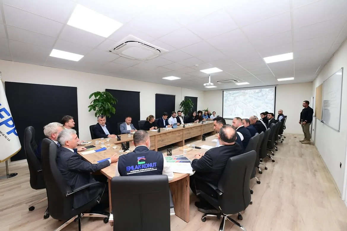 Vali ünlüer ve başkan görgel’den emlak konut ziyareti