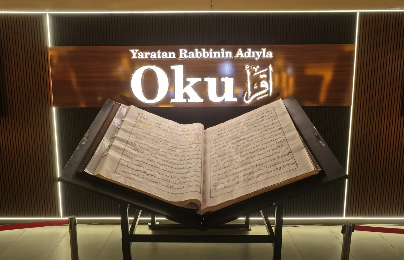 Kahramanmaraş, 150’nin üzerinde mukaddes emanet ile 3 metre büyüklüğündeki dünyanın