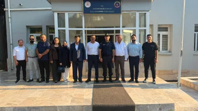 Akdeniz Kahramanmaraşlılar Dernekler Federasyonu Genel Başkanı Yunus Temiz ve beraberindeki