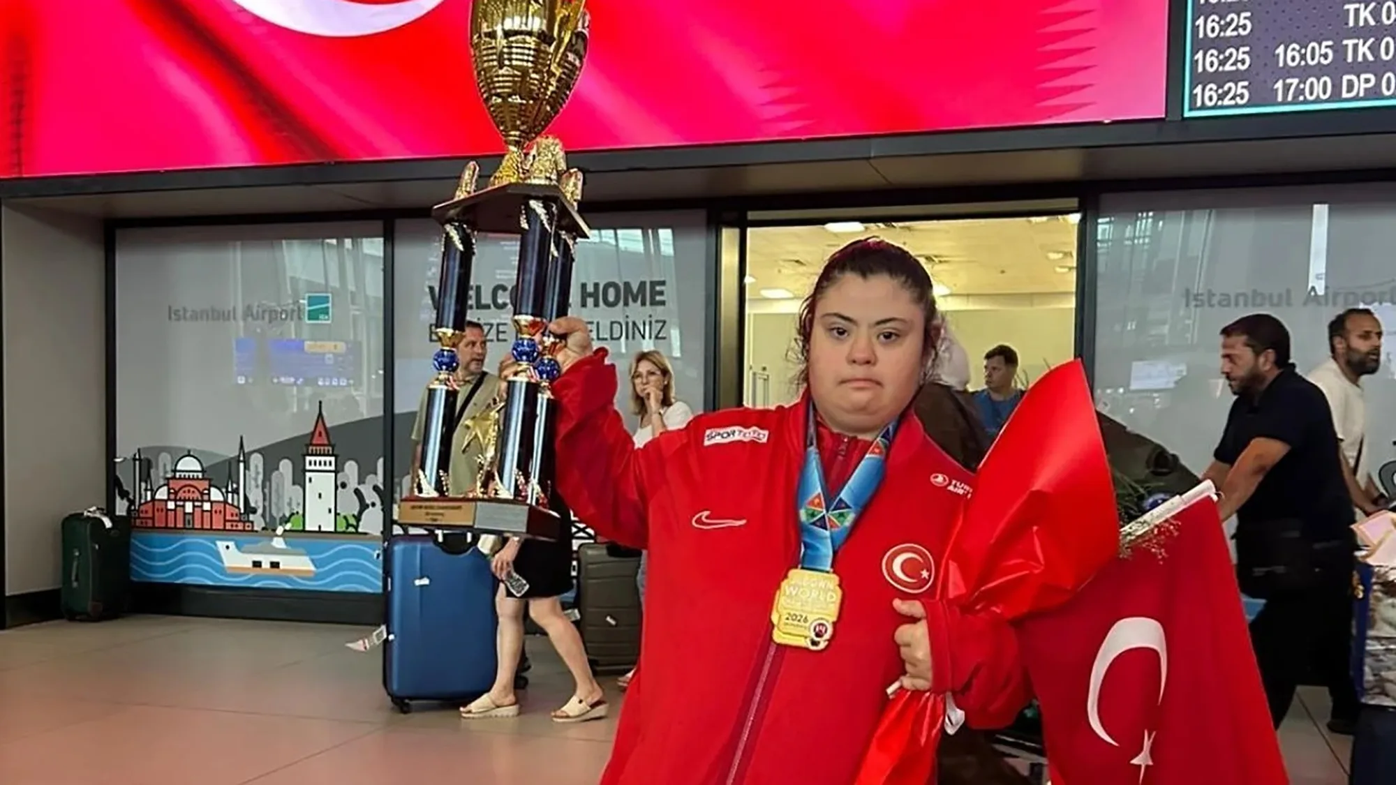 Dünya şampiyonu zeynep sude makamda ağırlandı!