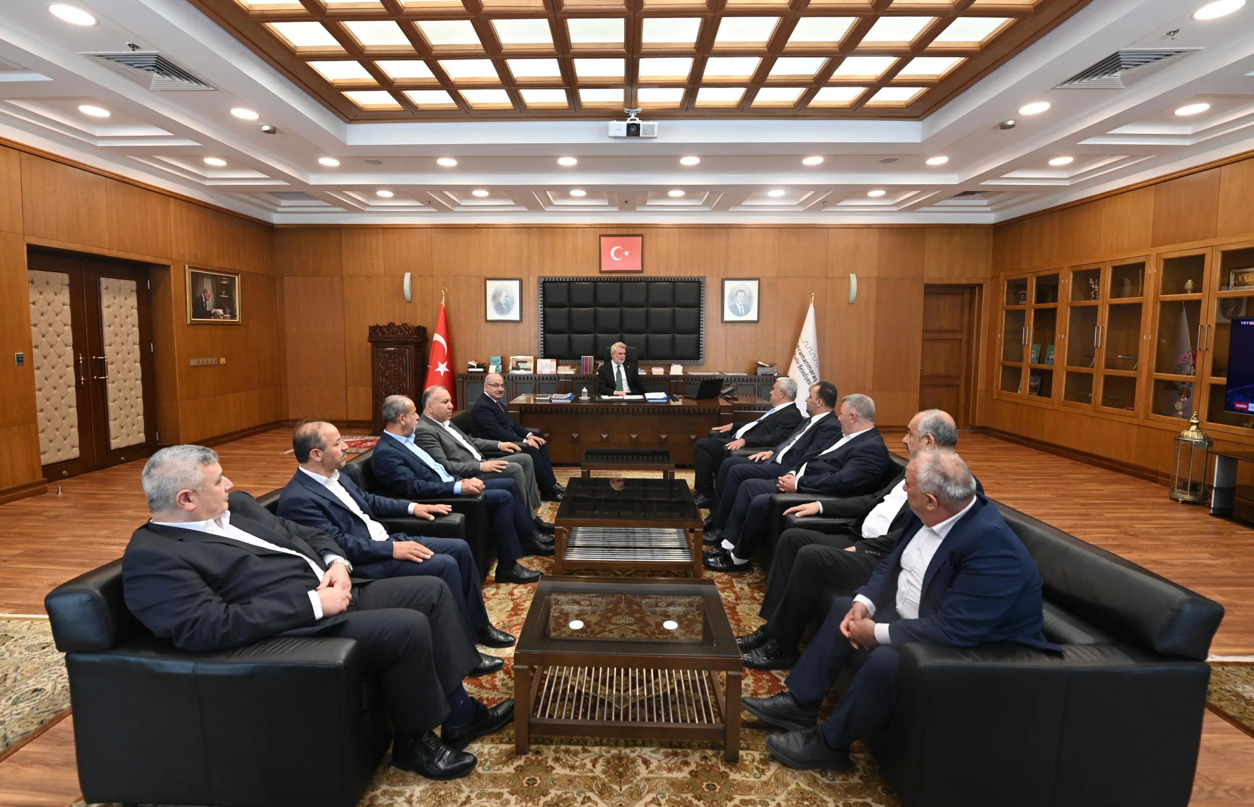 Başkan görgel: "esnafımız şehir ekonomisinin temel taşıdır" Başkan görgel: "esnafımız şehir ekonomisinin temel taşıdır"