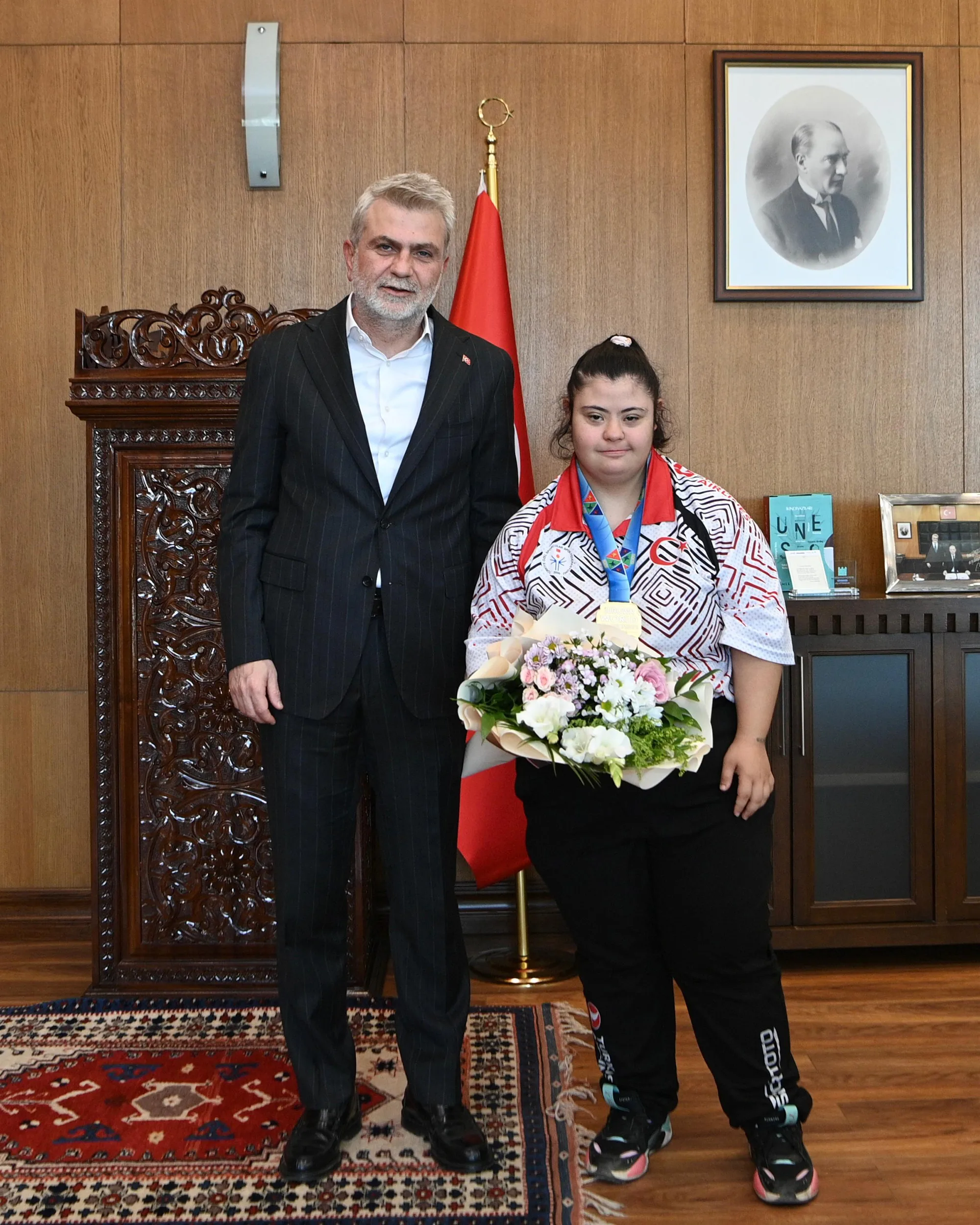 Dünya şampiyonu zeynep sude makamda ağırlandı!