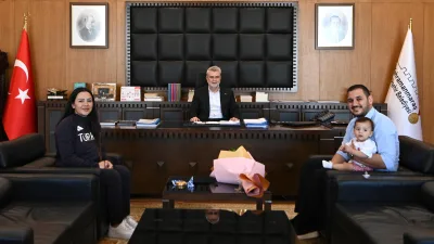 Kahramanmaraş Büyükşehir Belediye Başkanı Fırat Görgel, İtalya’da düzenlenen uluslararası organizasyonda