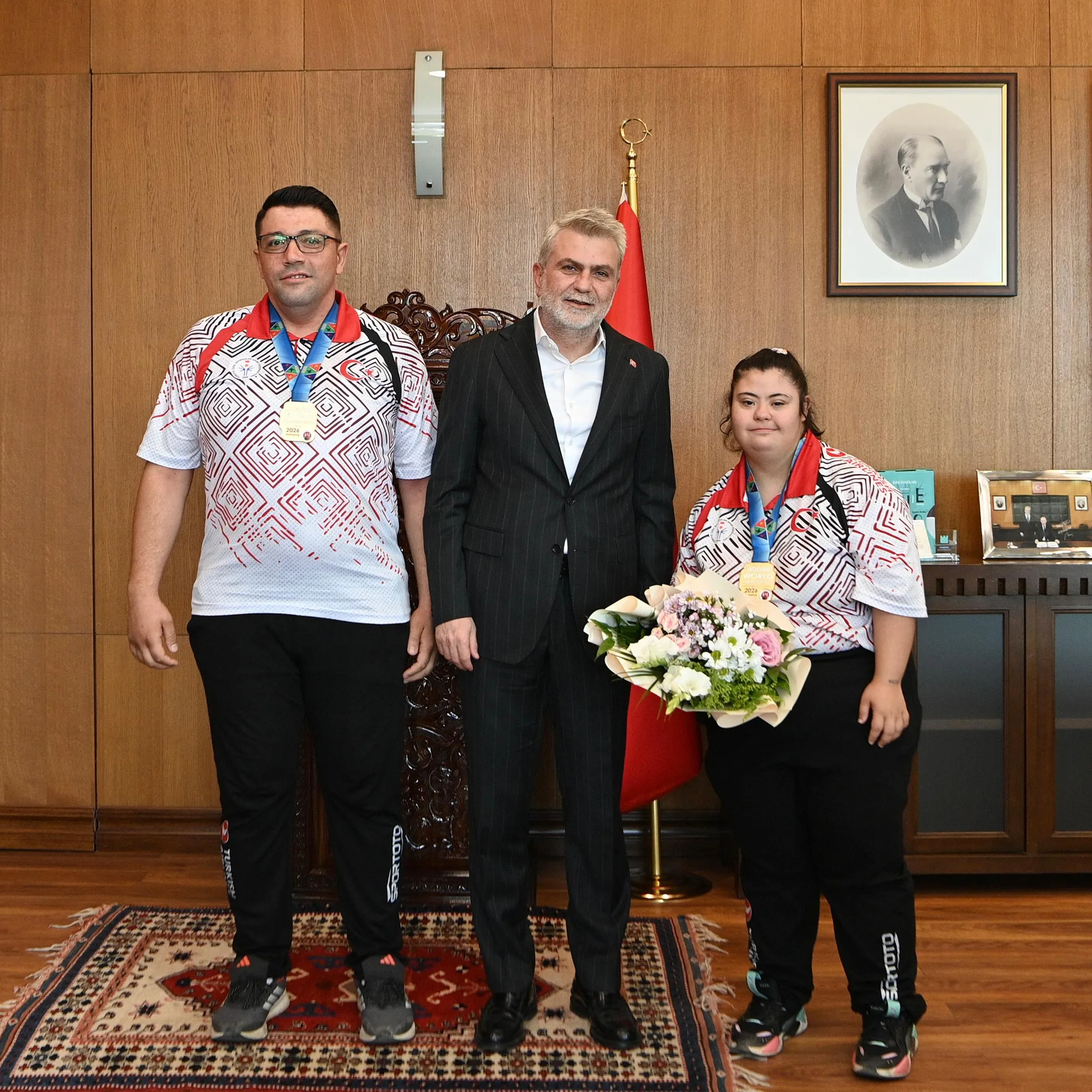 Dünya şampiyonu zeynep sude makamda ağırlandı!