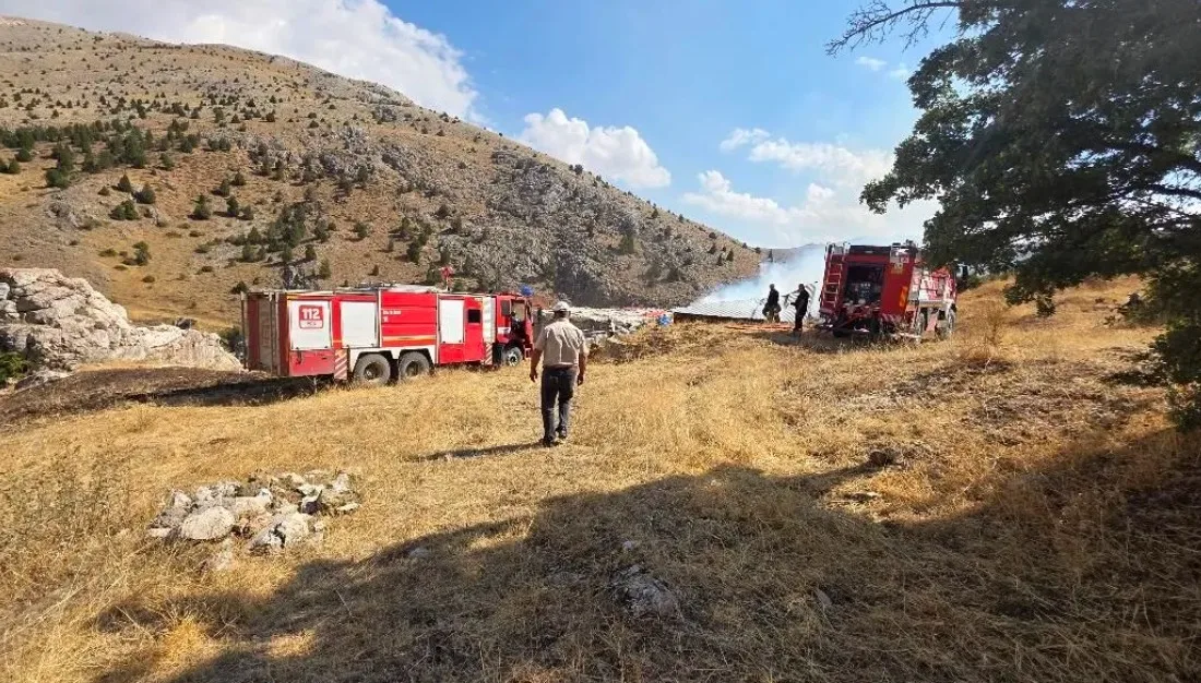 Kahramanmaraş’ın Afşin ilçesinde bir tesiste henüz belirlenemeyen bir sebeple çıkan