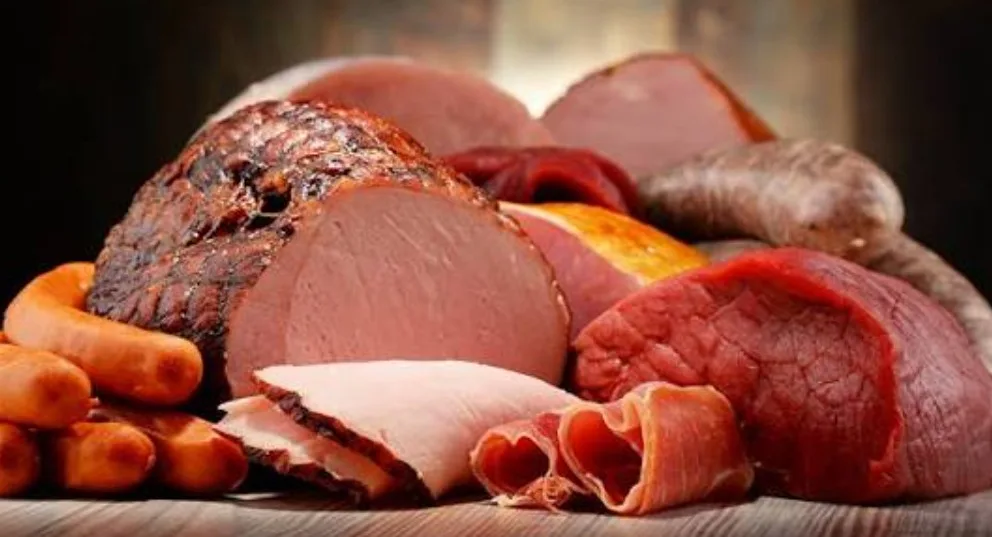 Kahramanmaraş’ta her gün binlerce kişinin tükettiği döner, sucuk, pastırma ve