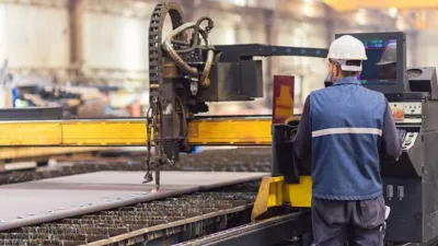 Üniversite ve kariyer planlaması yapan gençler için farklı sektörlere geçiş