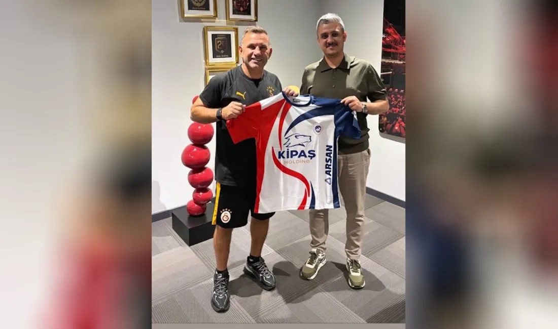 Kahramanmaraş İstiklalspor, Türk futbolunun tecrübeli isimleriyle dirsek temasını sürdürüyor. Kulüp