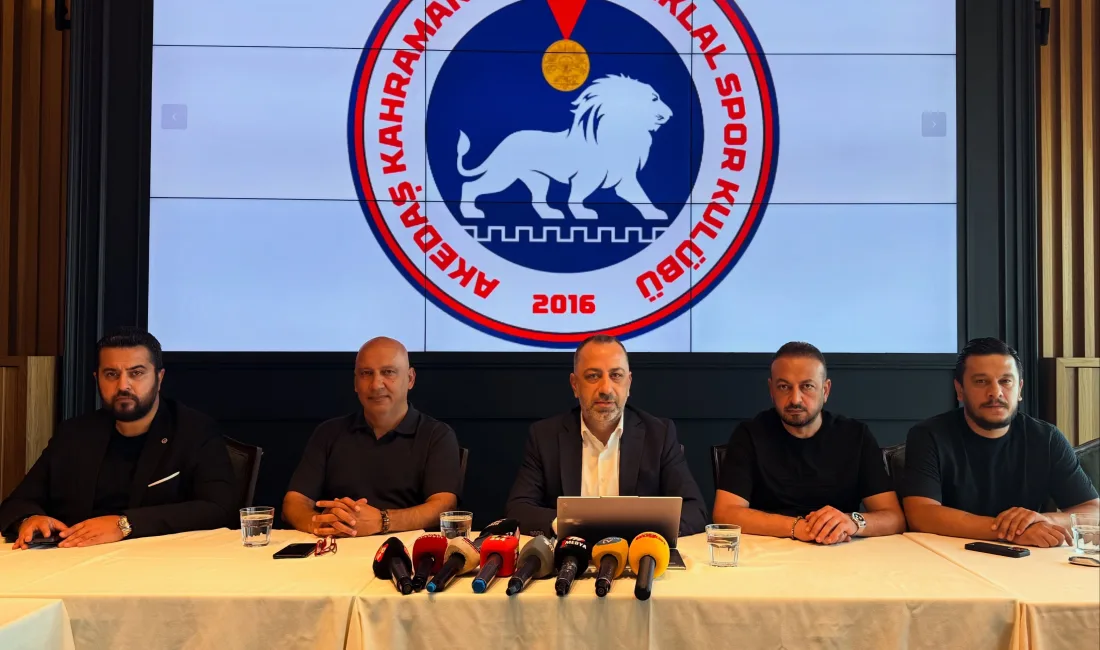 Kahramanmaraş İstiklalspor Başkanı Ahmet Gülpak, düzenlediği basın toplantısıyla gündeme dair
