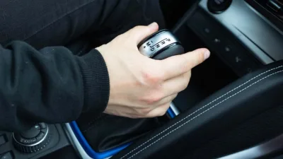 Otomobil pazarında otomatik vitesli araçların yükselişi sürerken manuel şanzımanın geleceği