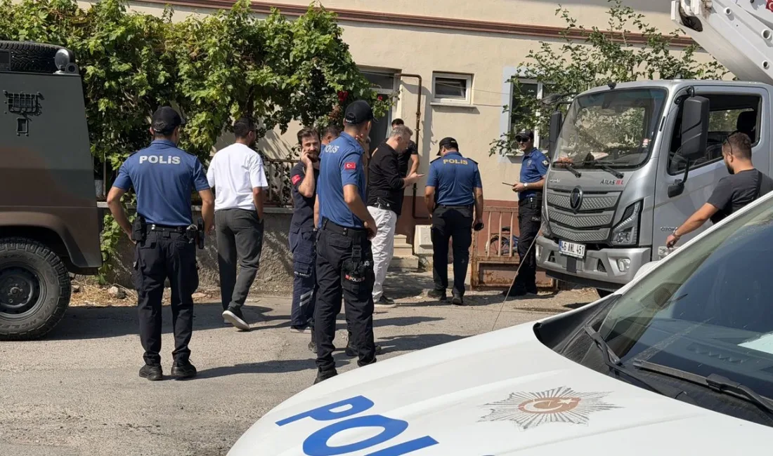 Kahramanmaraş’ın Dulkadiroğlu ilçesinde annesi, eşi ve çocuğunu evde alıkoyan şüpheli,