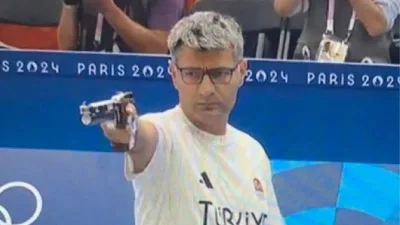 Paris 2024 Olimpiyatları’nda rahat tavırları ve ekipmansız atış tarzıyla dünya