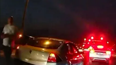 Trafikte tartıştığı sürücünün otomobilinin önünü kesip, kendisini ‘başkomiser’ olarak tanıtarak