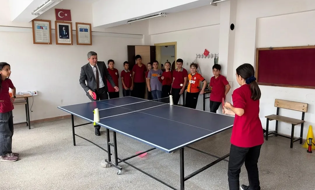 Andırın İlçe Milli Eğitim Müdürü Aykut Türkmen, Yeşilova bölgesindeki okulları