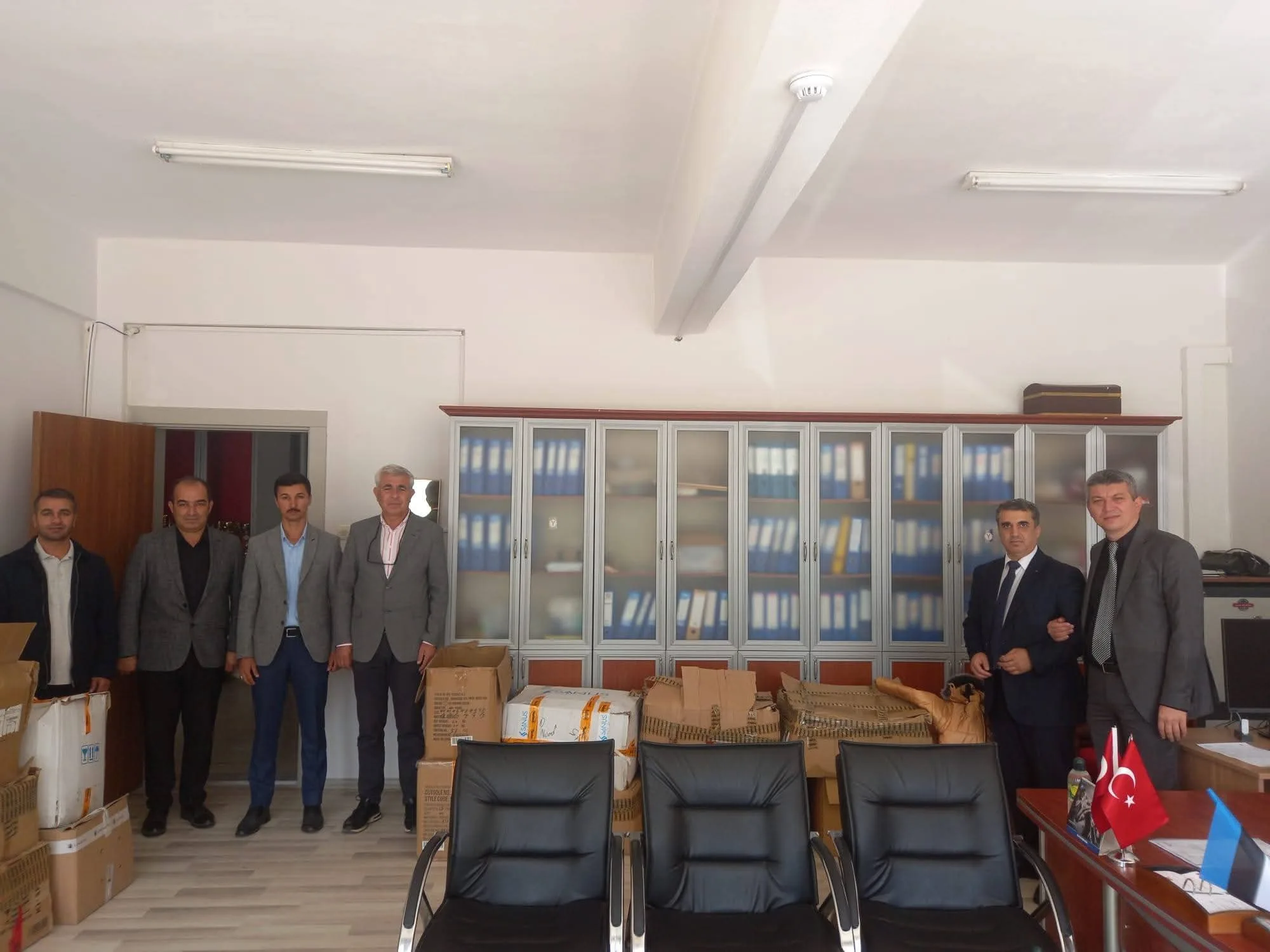 Andırın’da duygulandıran bir dayanışma örneği yaşandı. Hayırseverler, ilçede ihtiyaç sahibi