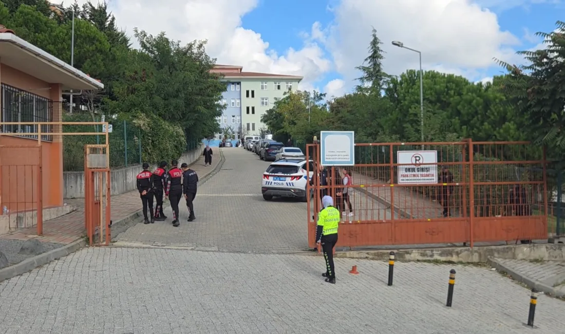 Başka bir okulda eğitim gören 15 yaşındaki kız öğrenci, okul