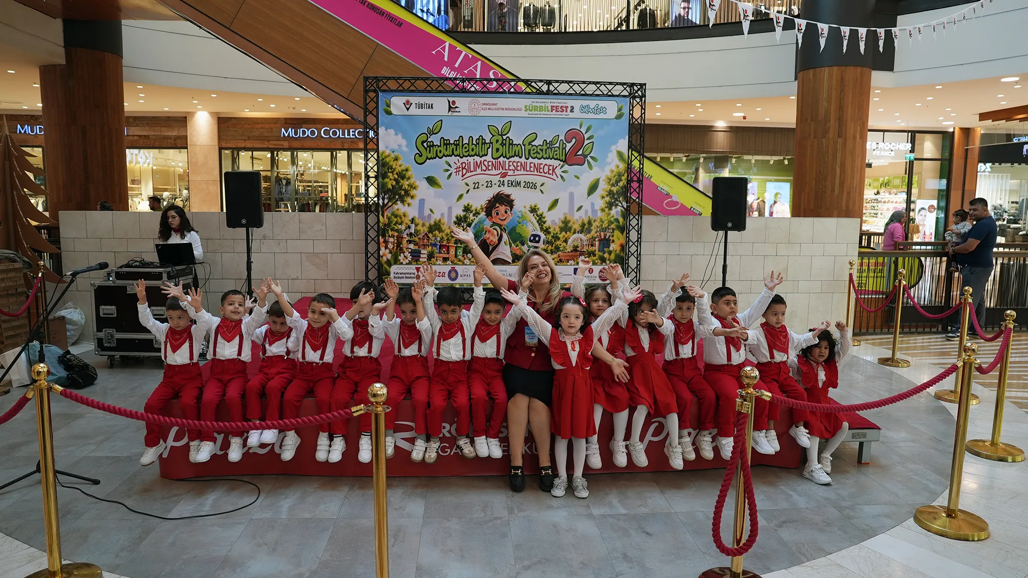 SÜRBİLFEST Piazza AVM’de Ziyaretçilerini Bekliyor!