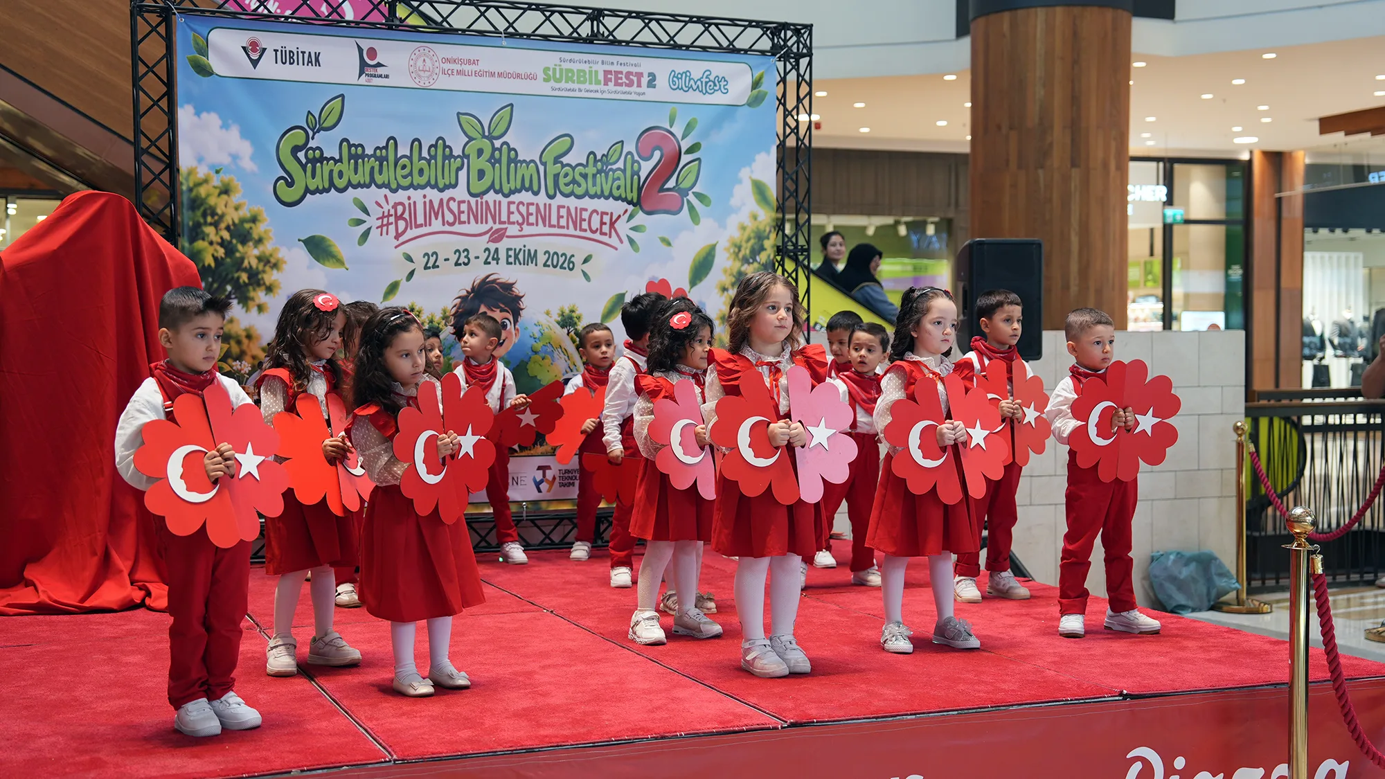 Sürbi̇lfest piazza avm’de ziyaretçilerini bekliyor!