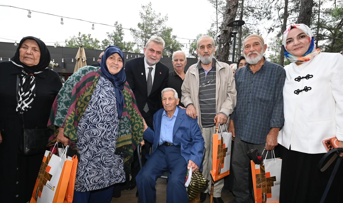 Kahramanmaraş Büyükşehir Belediye Başkanı Fırat Görgel, 1 Ekim Dünya Yaşlılar