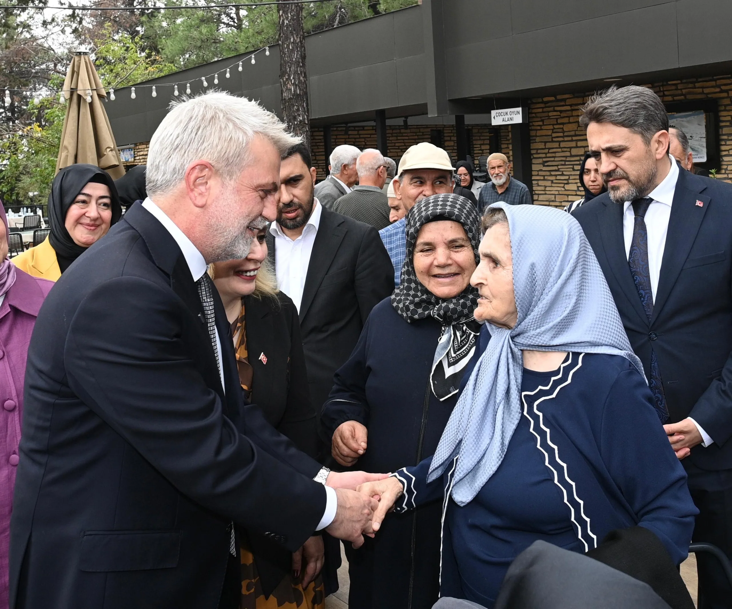 Büyükşehir’den ulu çınarlara anlamlı buluşma!