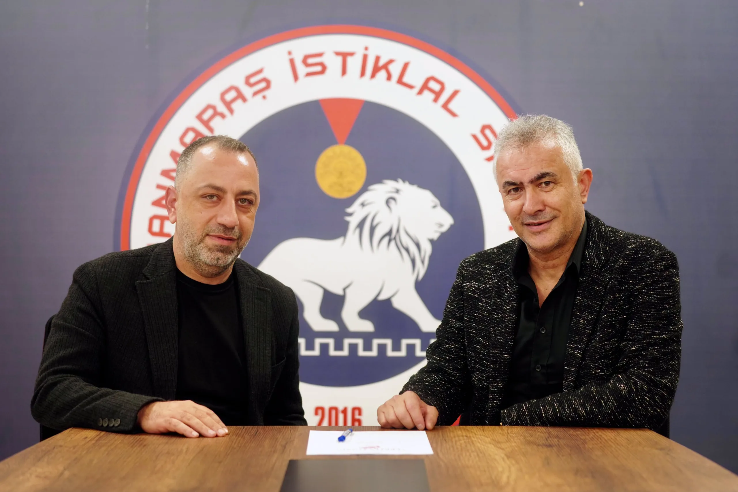 İstiklal’de Şampiyon İmza!