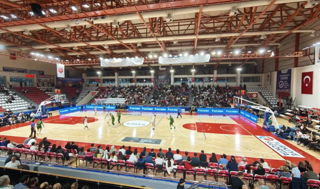 İstiklal Basket’ten Net Galibiyet! Kipaş İstiklal Basket, konuk ettiği Keçiören Bağlum’u 85-72 mağlup etti.