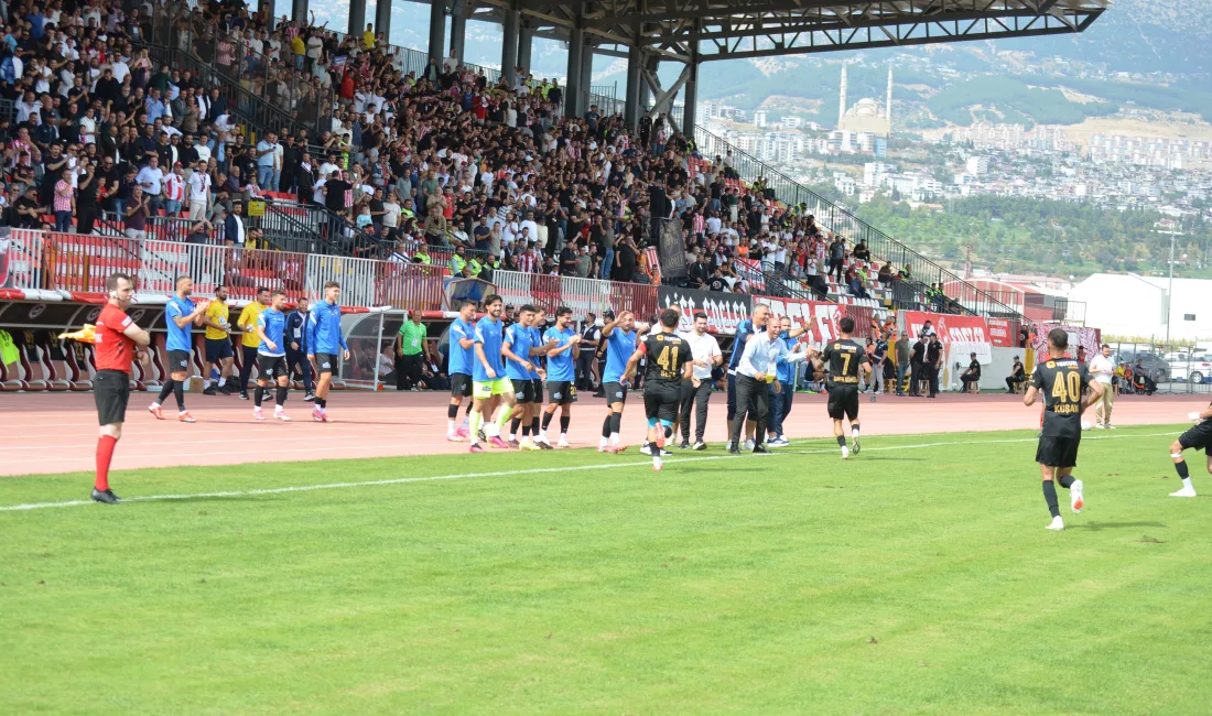 Kahramanmaraş İstiklalspor, ligin güçlü ekiplerinden Ankara Demirspor’u 1-0 mağlup ederek