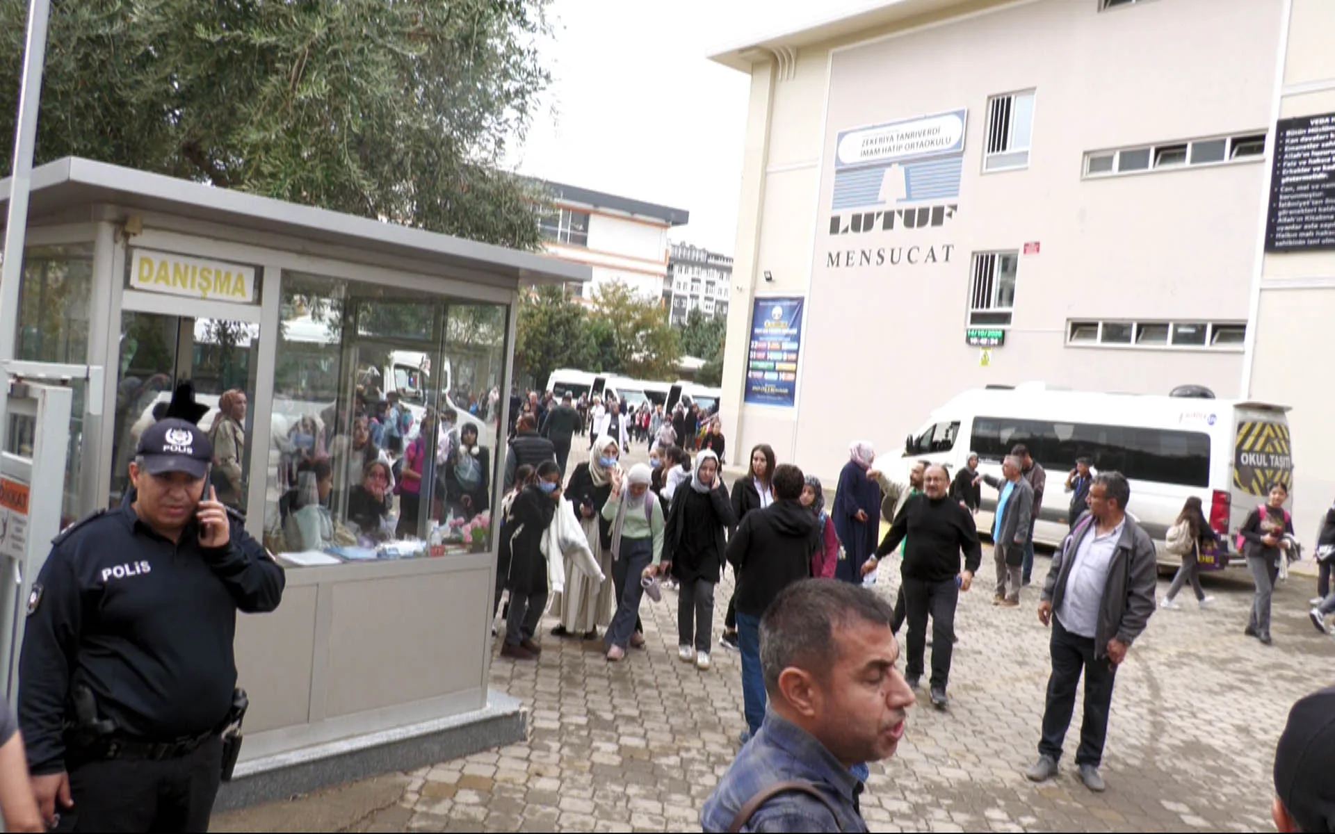 21 öğrenci hastanelik olmuştu: müdür bulut'tan açıklama!