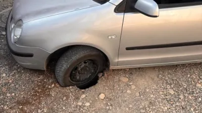Kahramanmaraş’ta park halindeki aracını hareket ettirmek isteyen bir vatandaş, toprağın