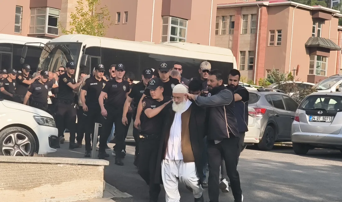 Kahramanmaraş merkezli 8 ilde DEAŞ terör örgütüne yönelik polisin düzenlediği