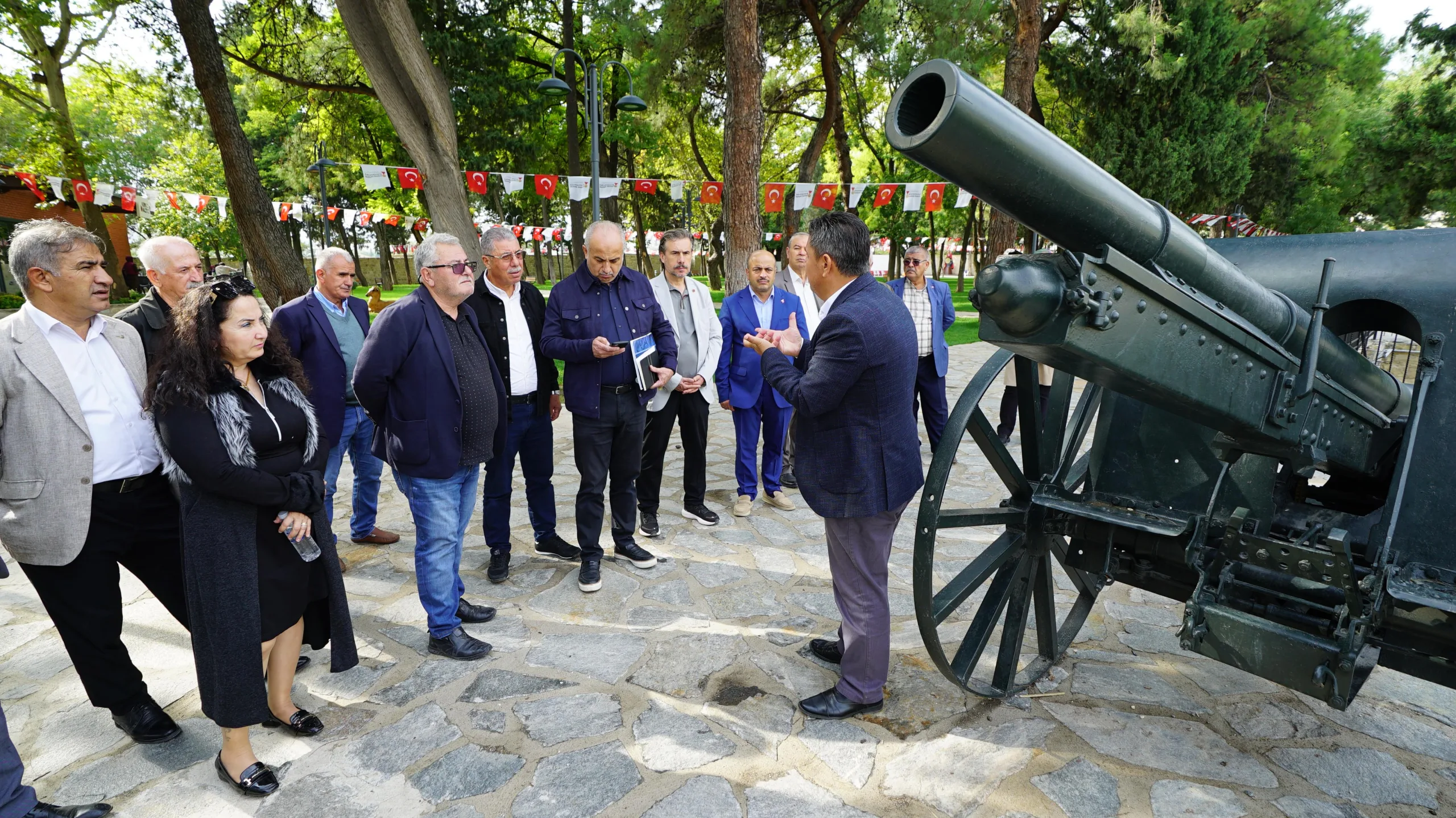 Kahramanmaraş kalesi’nde muhtarlarla tarih yolculuğu