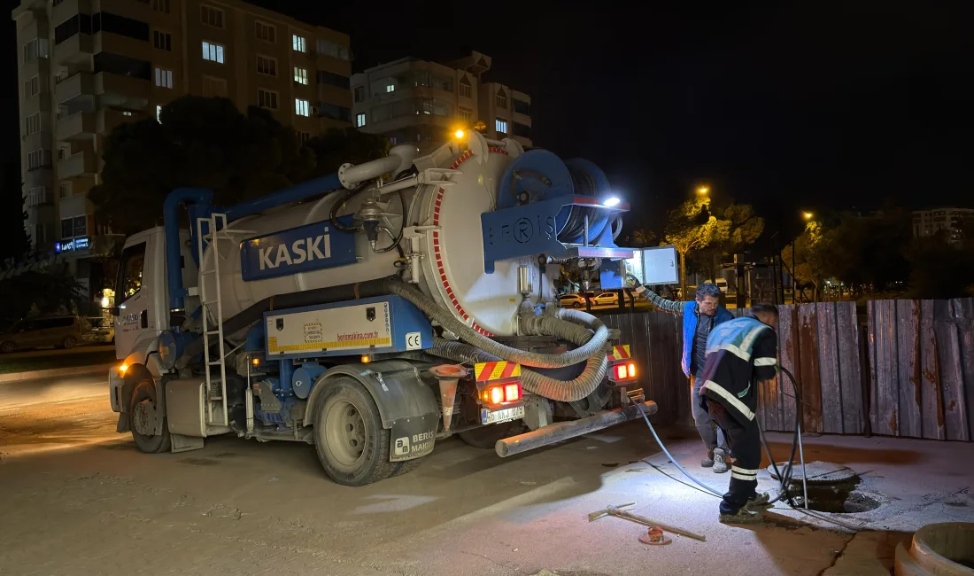 Sağanak yağış öncesi kaski̇’den yoğun mesai! Kahramanmaraş büyükşehir belediyesi su ve kanalizasyon i̇daresi (kaski̇), şehir genelinde