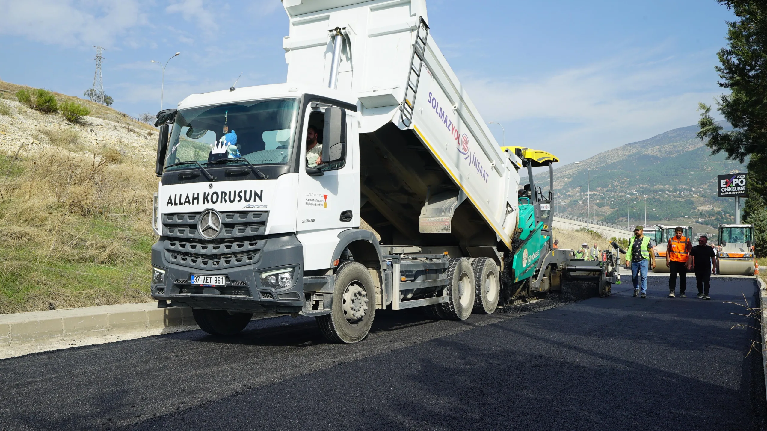 Kavlaklı, osb ve kazım karabekir yolunda asfalt seferberliği! Kavlaklı, osb ve kazım karabekir yolunda asfalt seferberliği!