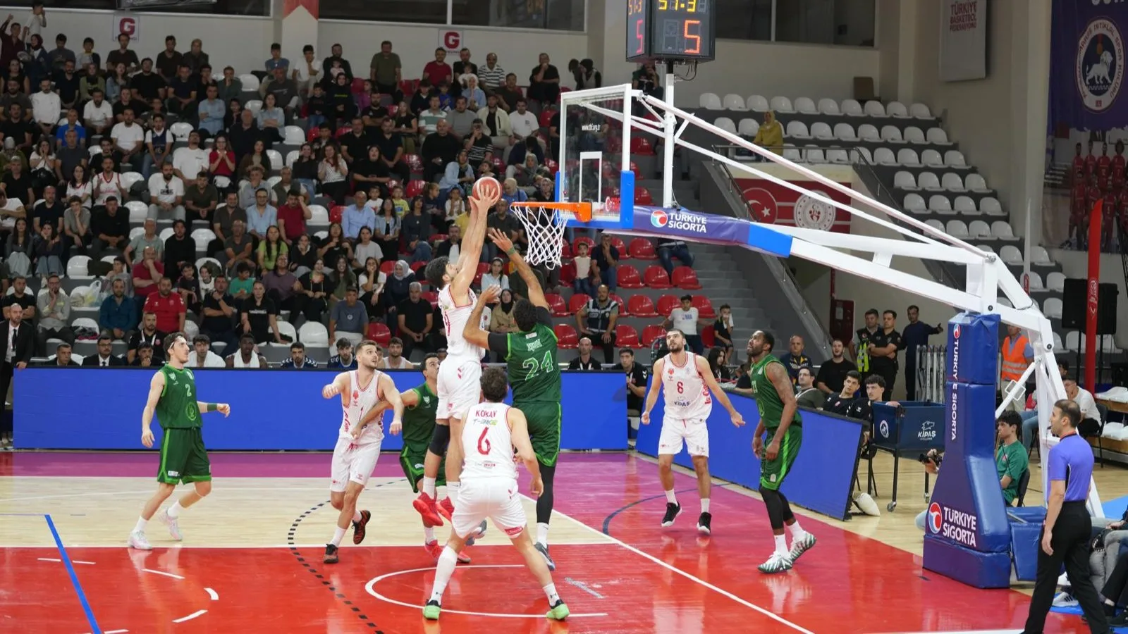 Potanın Aslanları Komşu Sahada Fark attı!