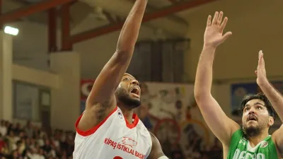 Türkiye Basketbol Ligi’nde mücadele eden Kipaş İstiklal Basketbol, deplasmanda Yalova