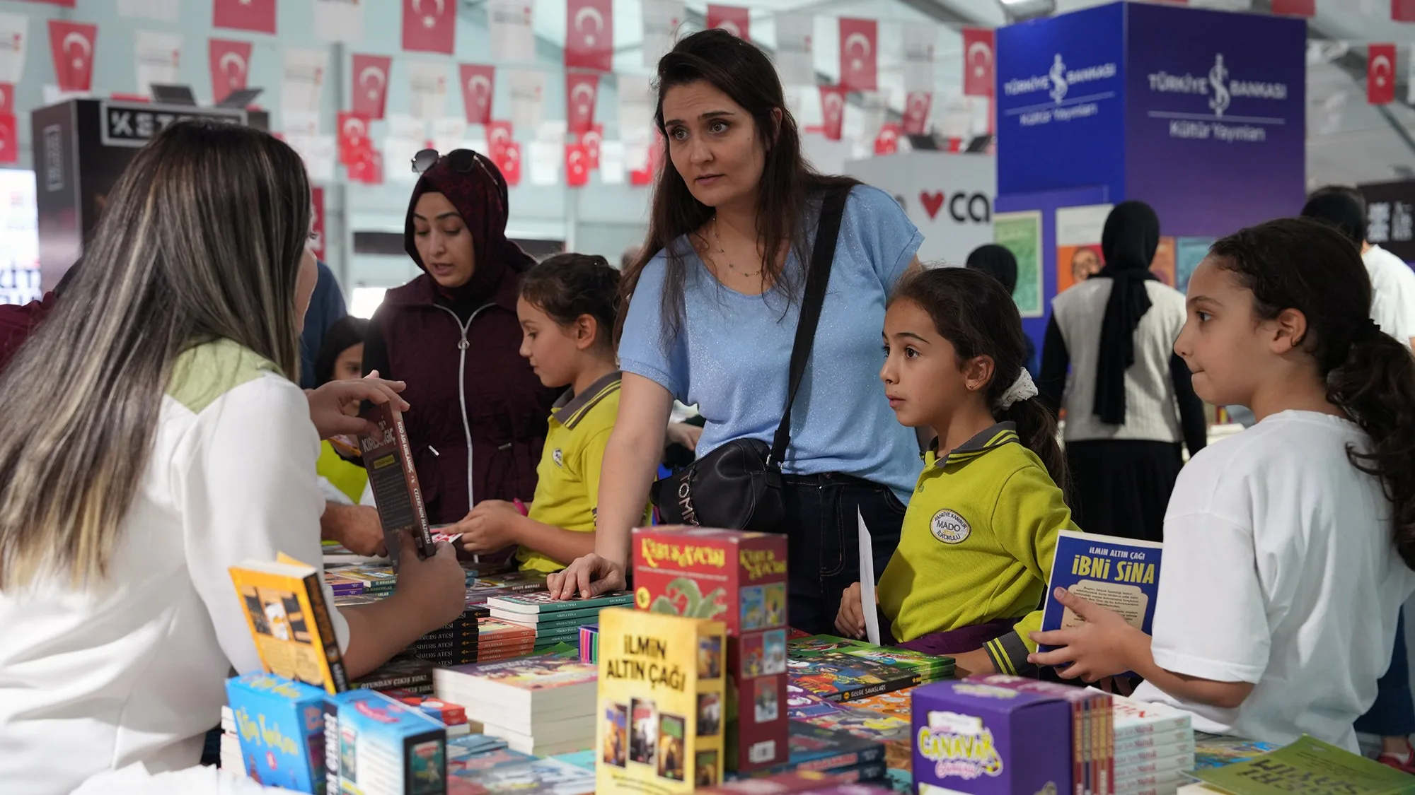 Kitap fuarı genç kuşakları edebiyatla buluşturuyor!